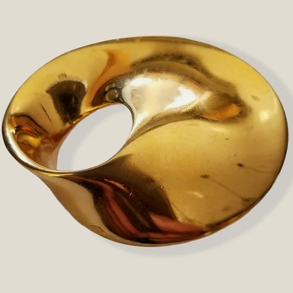 Vintage Mid Century Monet Oval Gold Tone Brooch Pin - Picture 3 of 12